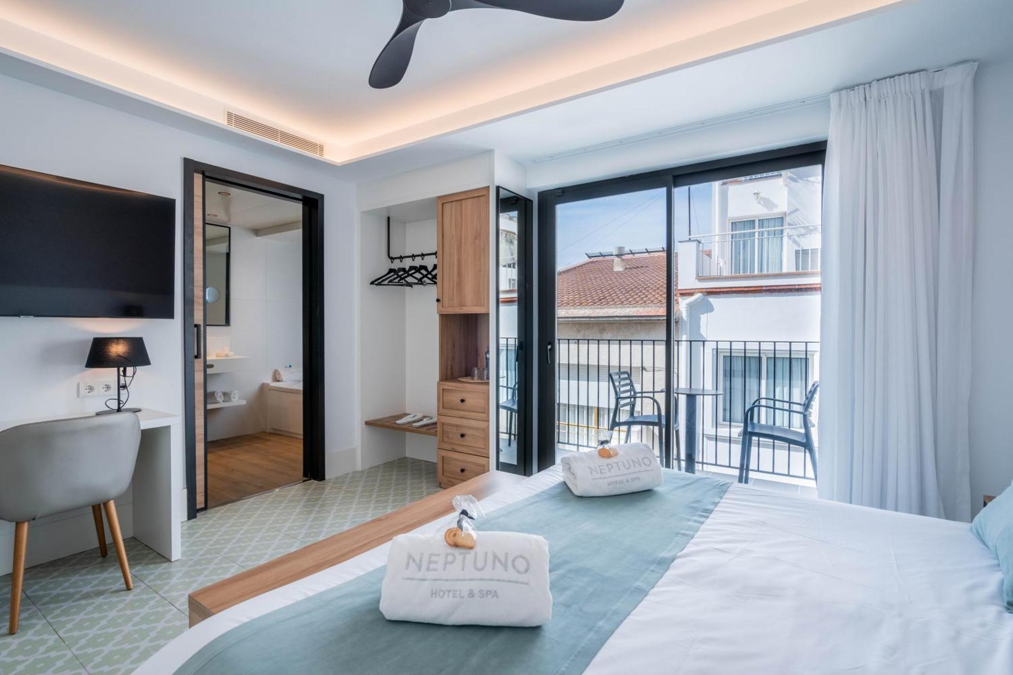 Neptuno Hotel & Spa 4 Sup Calella Room photo